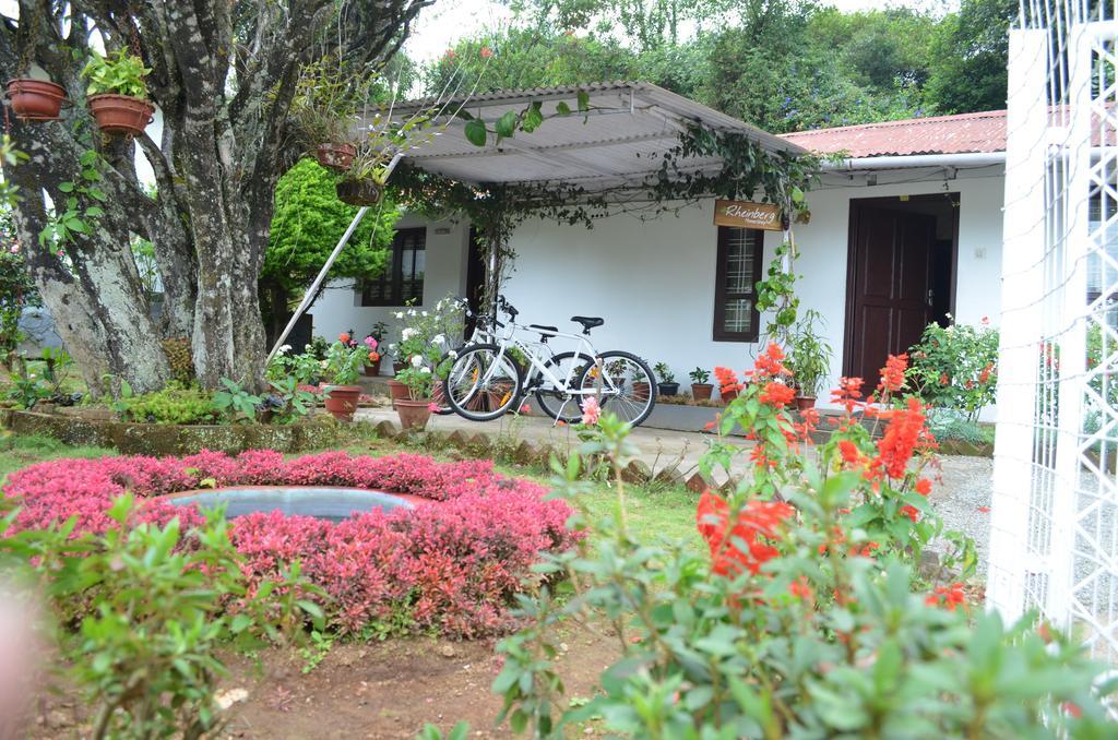 Hotel Rheinberg Town Haus à Munnar Extérieur photo