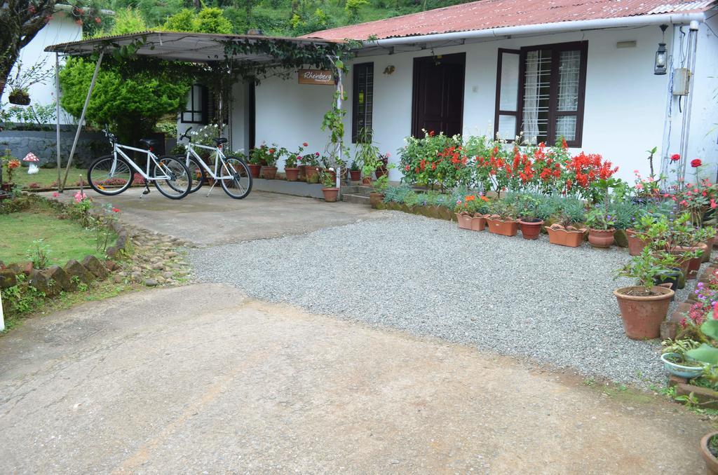 Hotel Rheinberg Town Haus à Munnar Extérieur photo